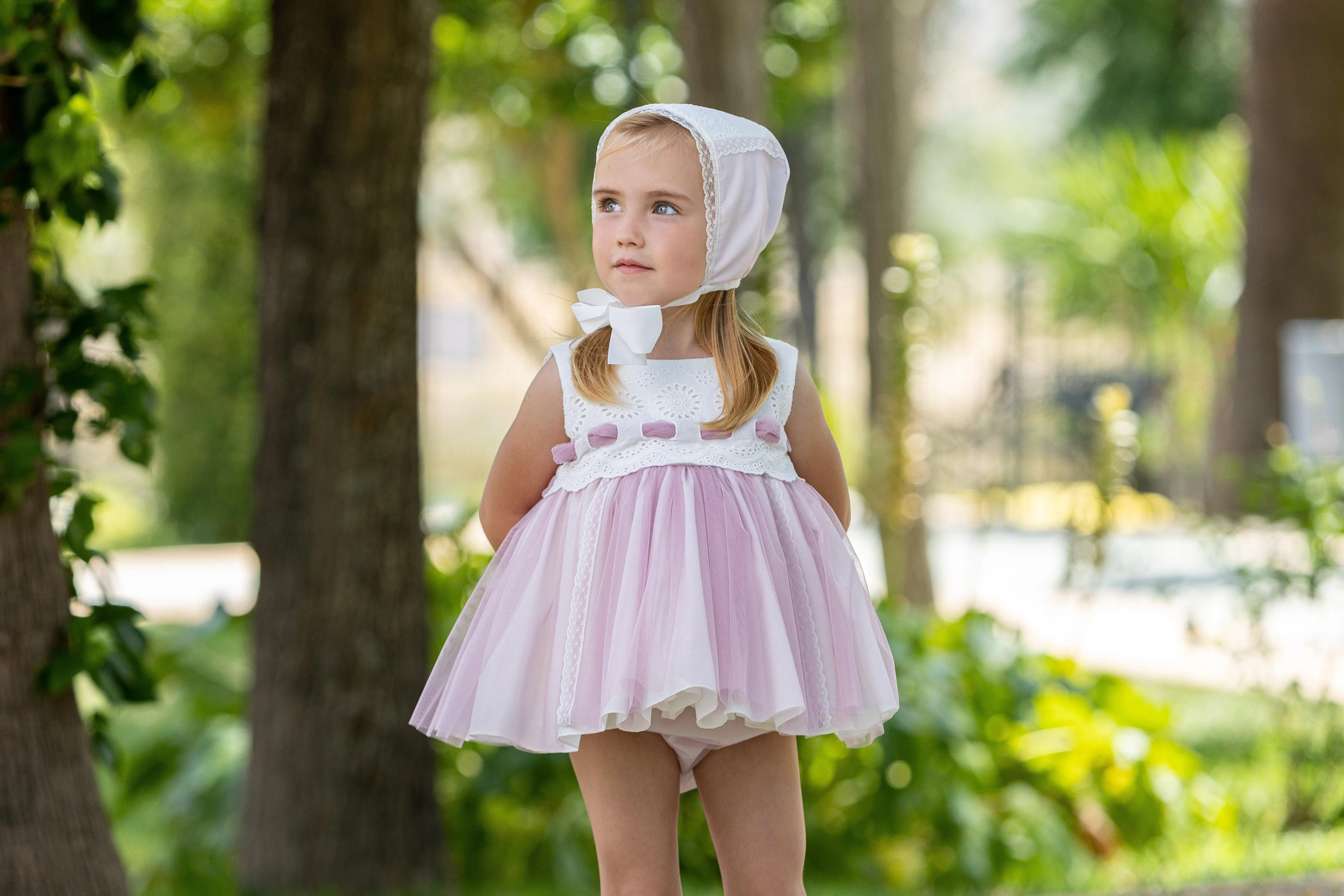 CLEARANCE SALE - Abuela Tata SS24 - Baby Girls Ivory & Dusky Pink Dress, Knickers & Bonnet 360